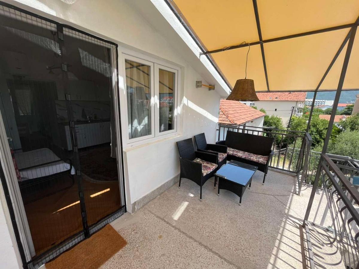 Guest House Villa Kosa Биела Экстерьер фото