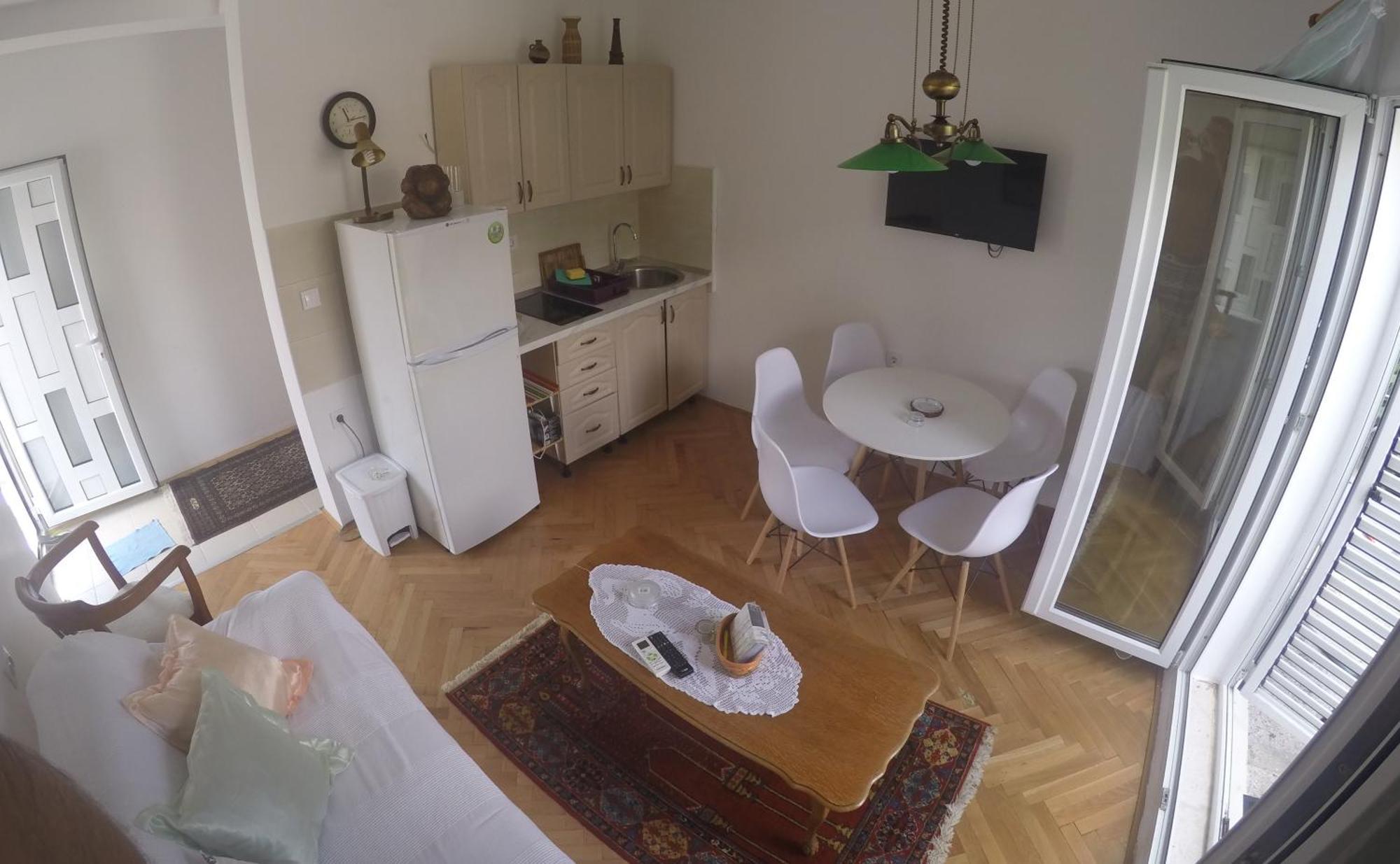 Guest House Villa Kosa Биела Экстерьер фото